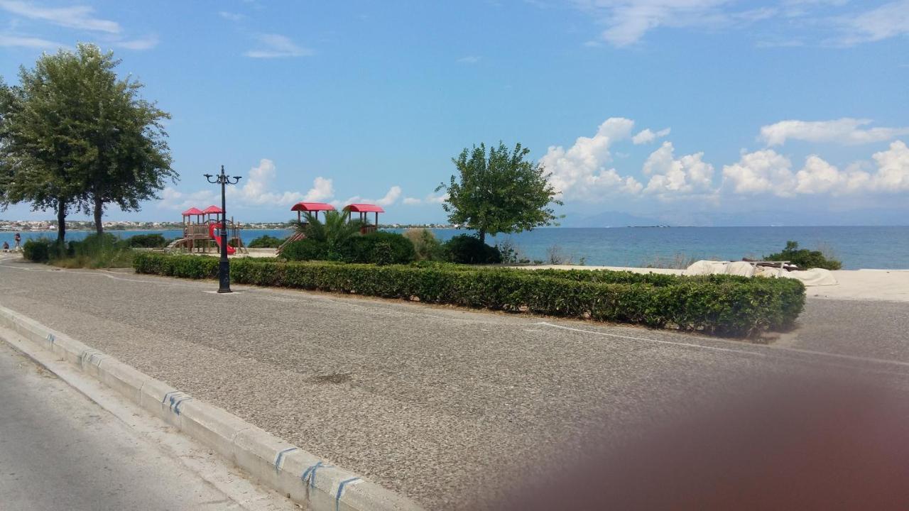 Faros Apartments Artemida  Bagian luar foto